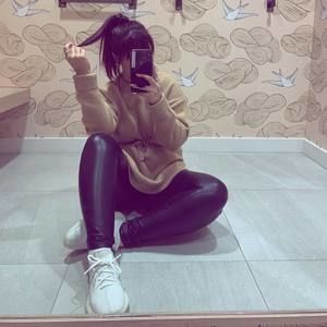 Meet your Posher, Brooke